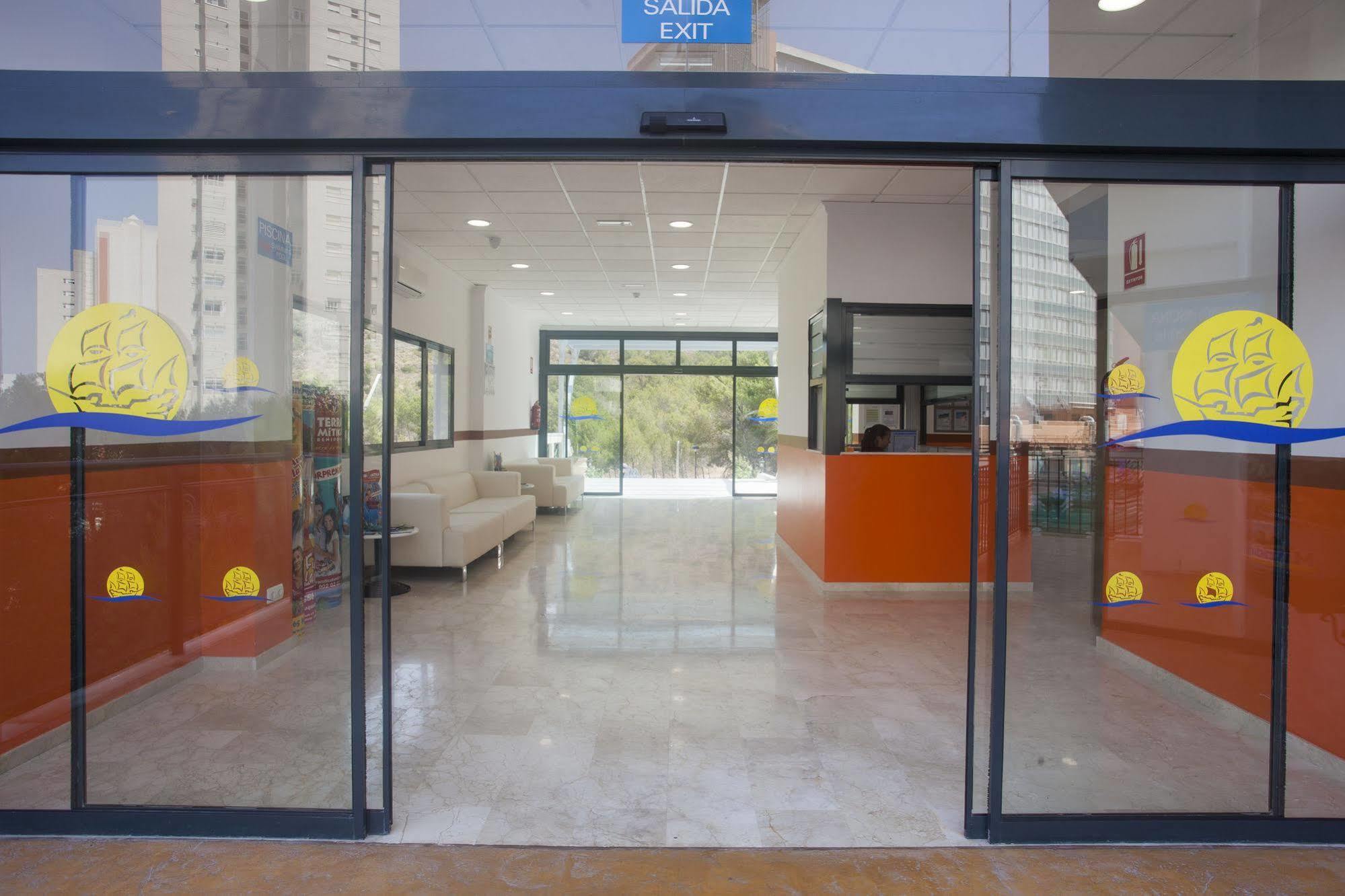 Pierre & Vacances Benidorm Horizon Екстериор снимка